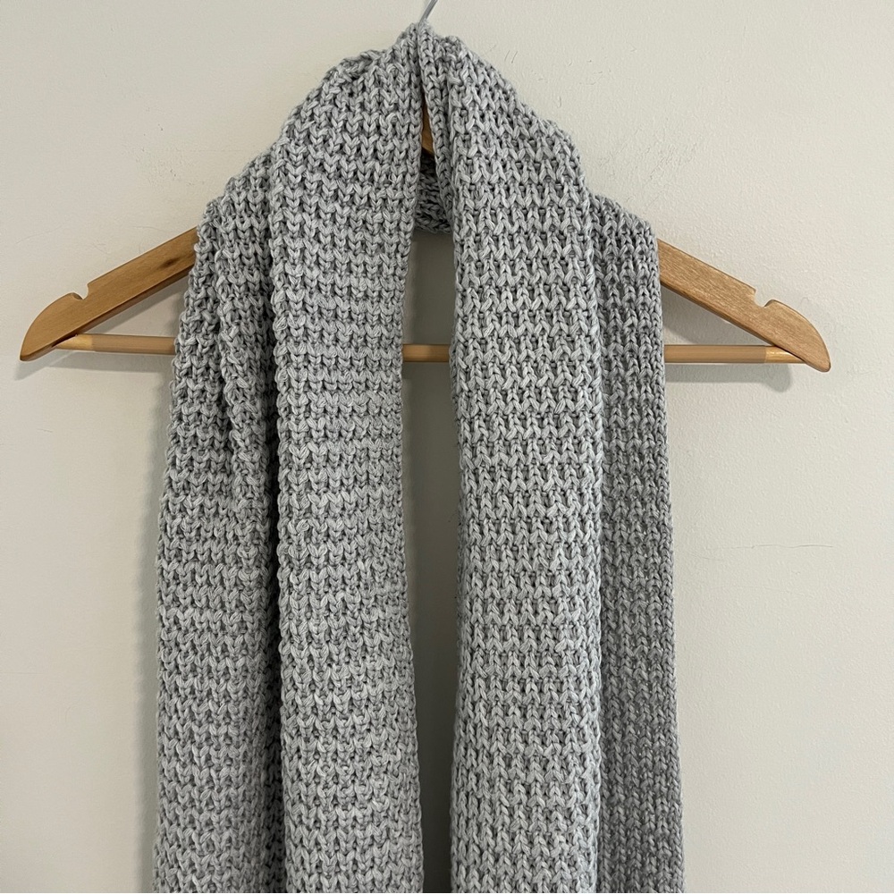 UGG Women's Knit Scarf Light Gray Textured Wrap